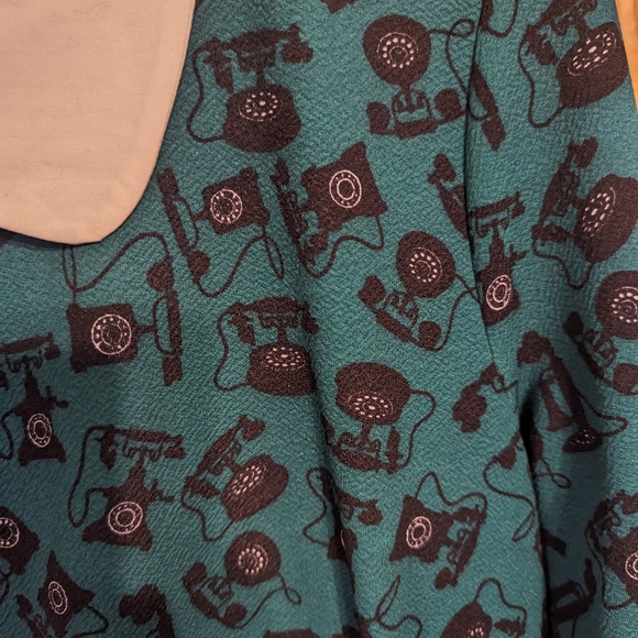 Smak parlour green phone dress - Picture 3 of 5